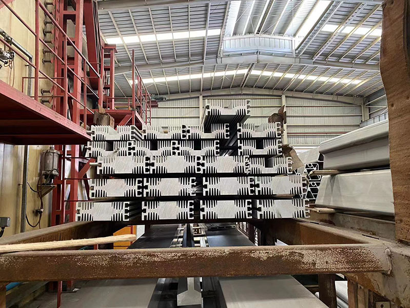 1728720763773419.jpg 6061貴還是6063貴